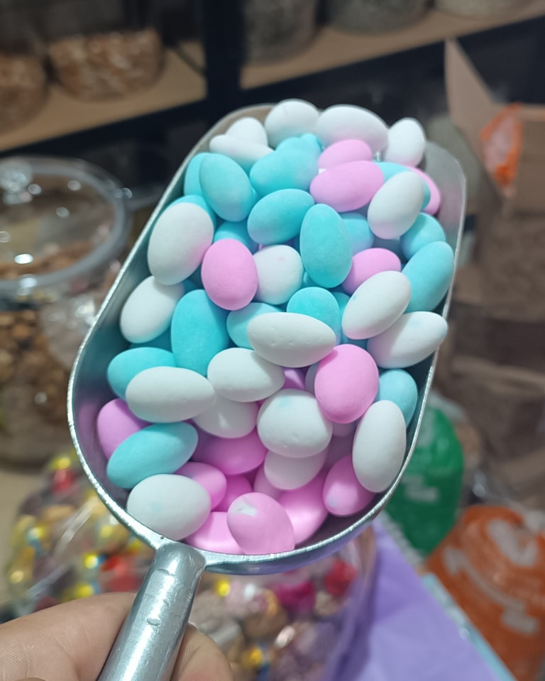 ملبس لوز حبة كبيرة